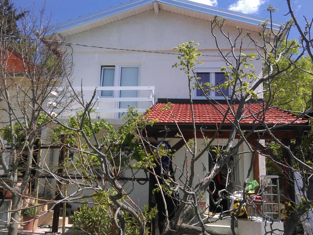 Holiday Home Rudelic Lukovo Šugarje Exteriör bild